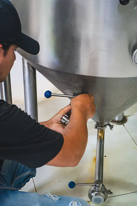 Revisando un fermentador